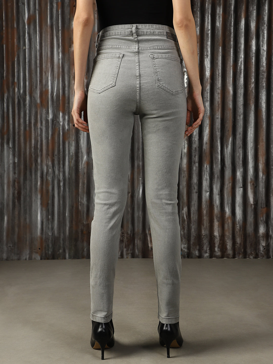 Women Washed Skinny Fit High-rise Jeans