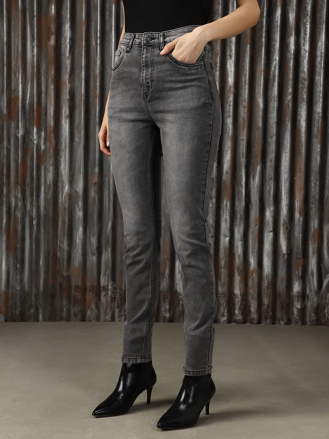 Women Washed Skinny Fit High-rise Jeans