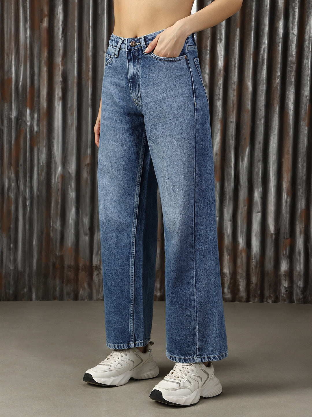 Women Washed Loose Fit High-rise Jeans