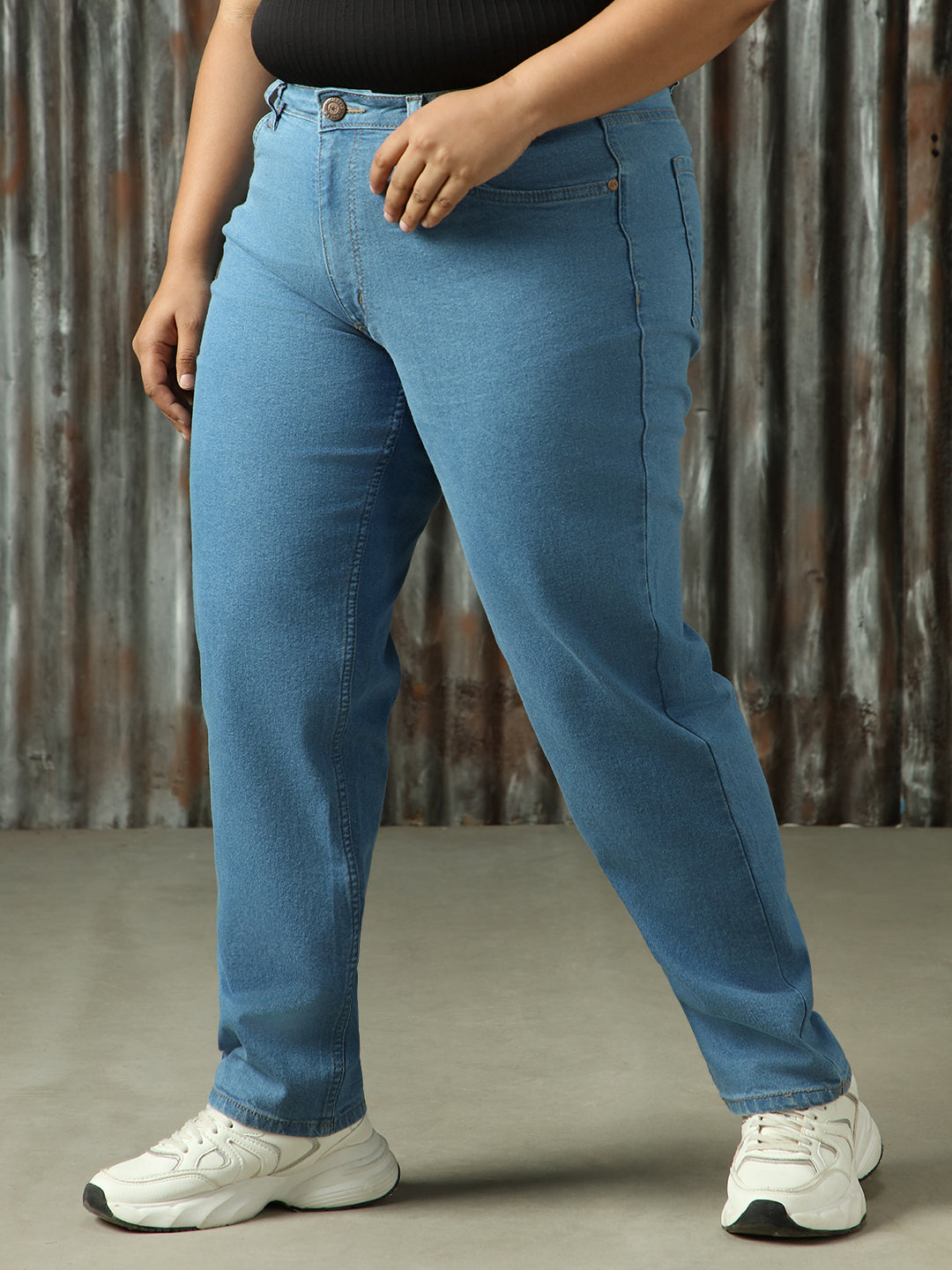 Women Washed Mom Fit High-rise Jeans