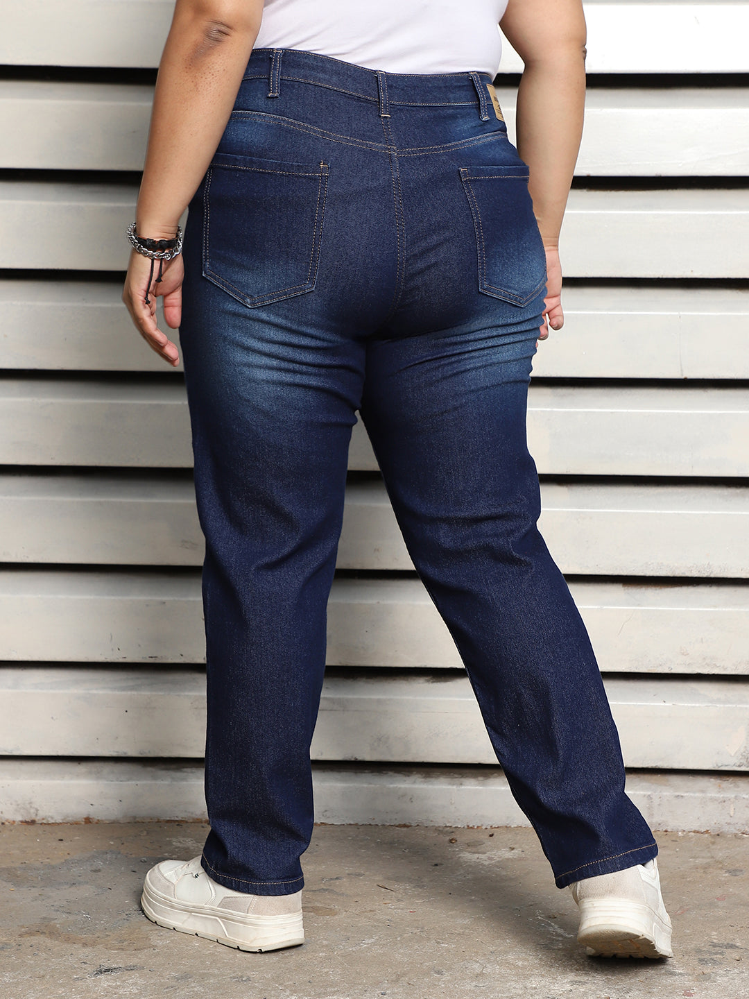 Plus Size Women Straight Fit High-Rise Light Fade Jeans