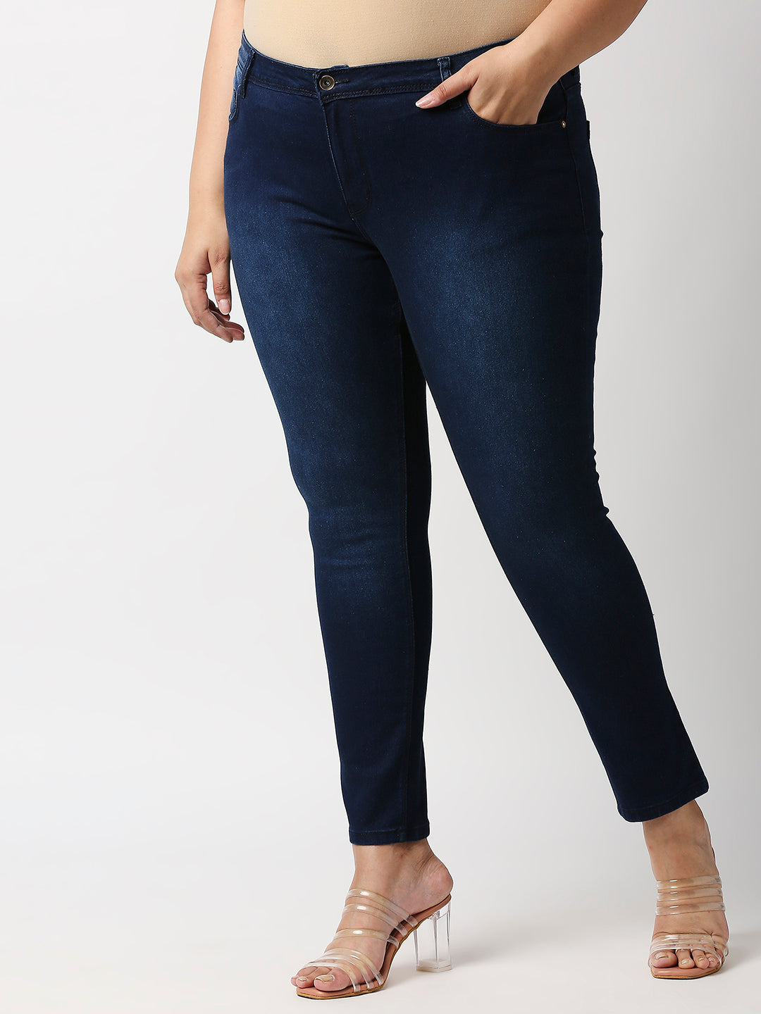 Plus Size Women Blue Slim Fit Light Fade Stretchable Jeans