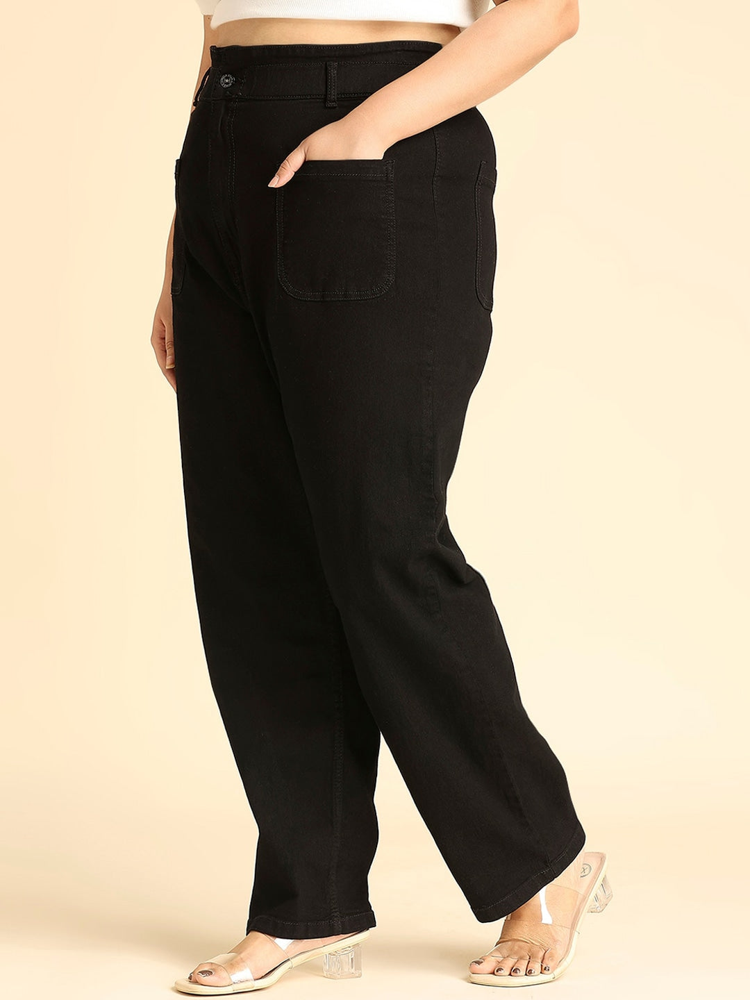 Women Plus Size Straight Fit High-Rise Stretchable Jeans