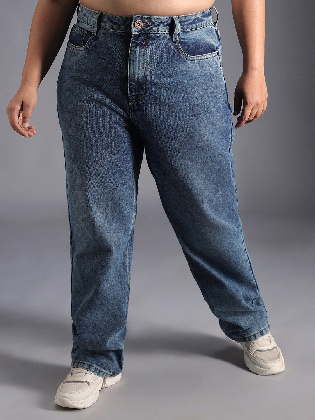 Women Plus Size Straight Fit Pure Cotton High-Rise Light Fade Jeans