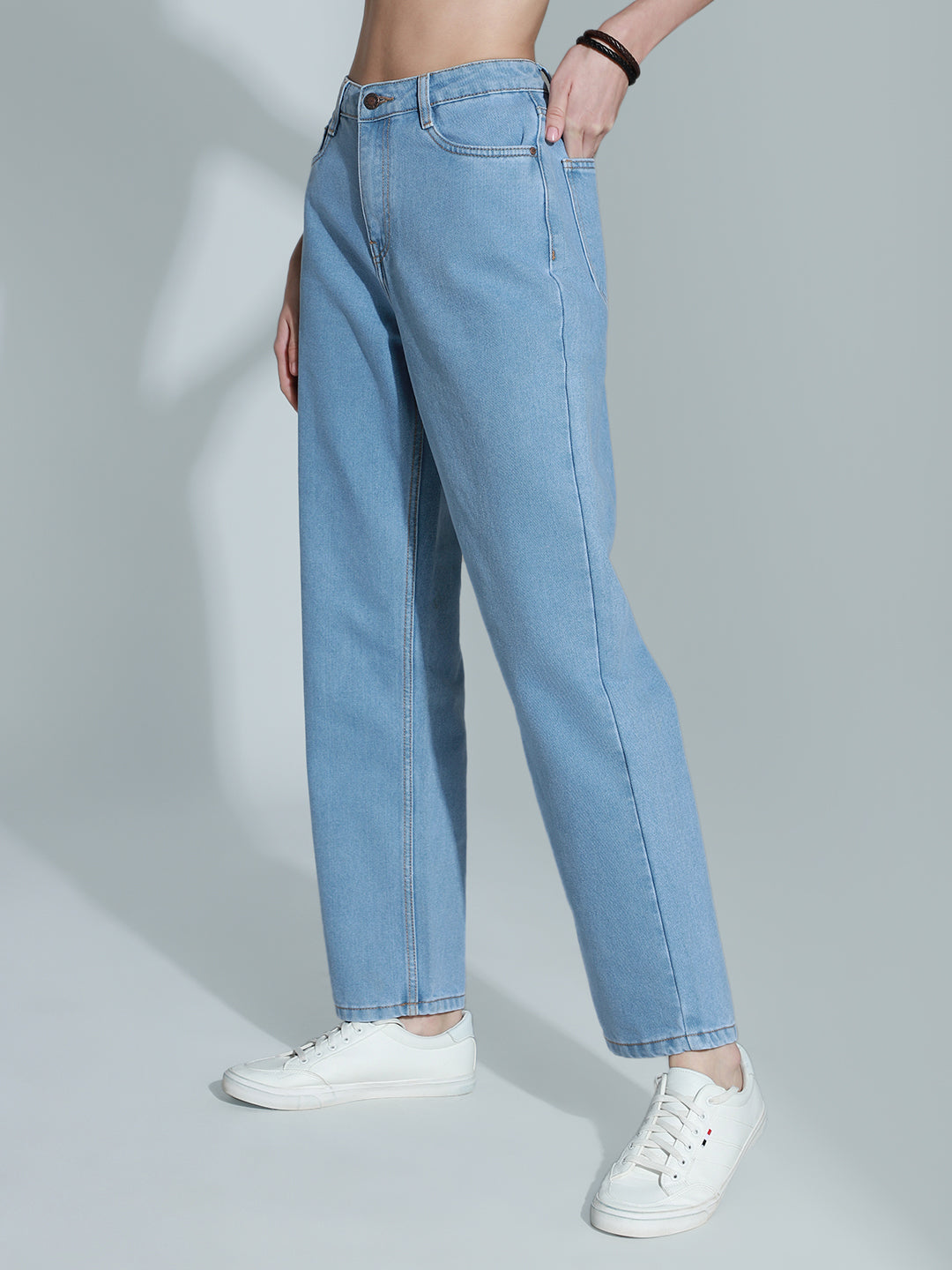 Women 90s Straight High-Rise Clean Look Pure Cotton Jeans