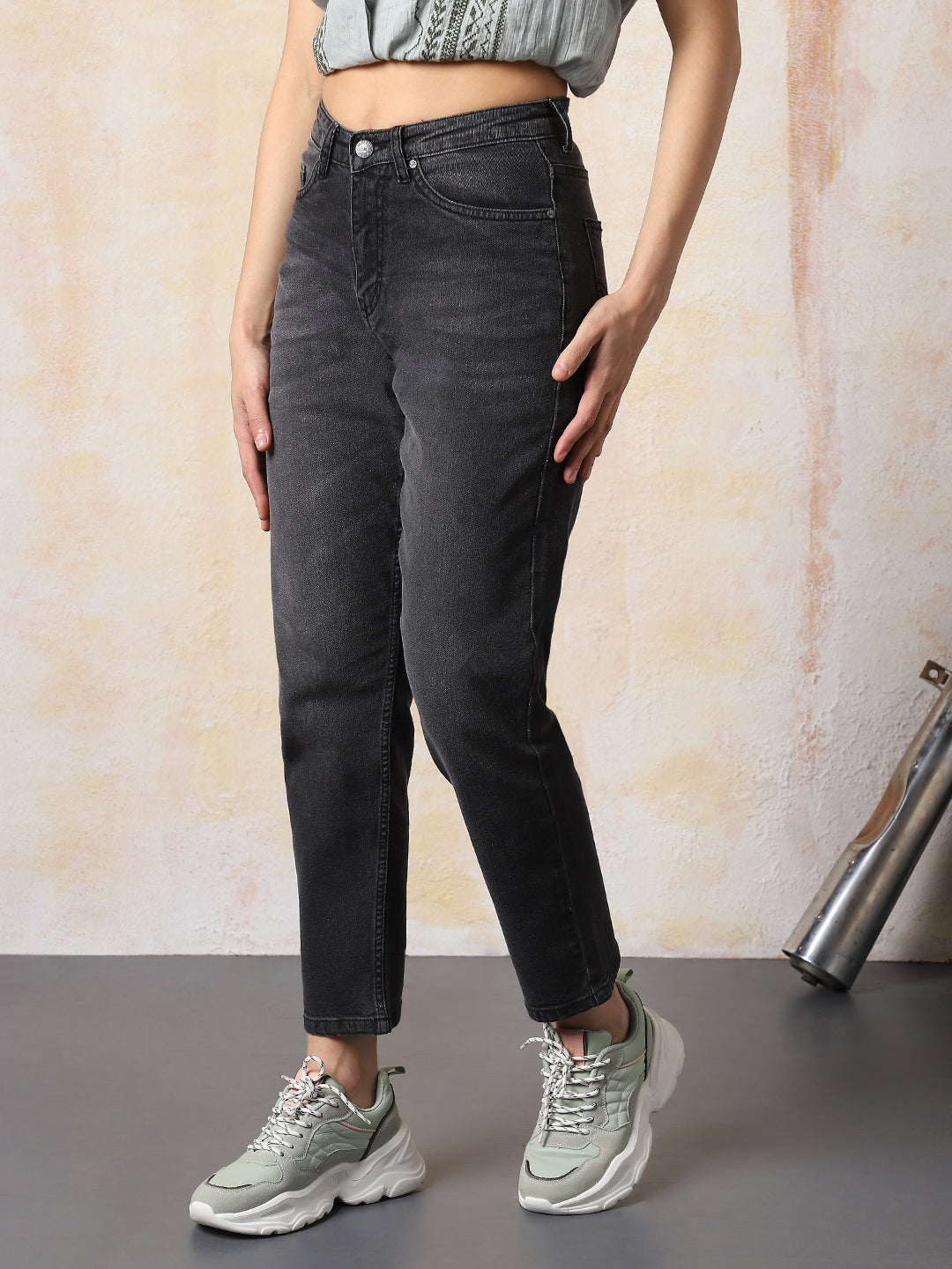 High Star Women Washed Slim Mom   Jeans