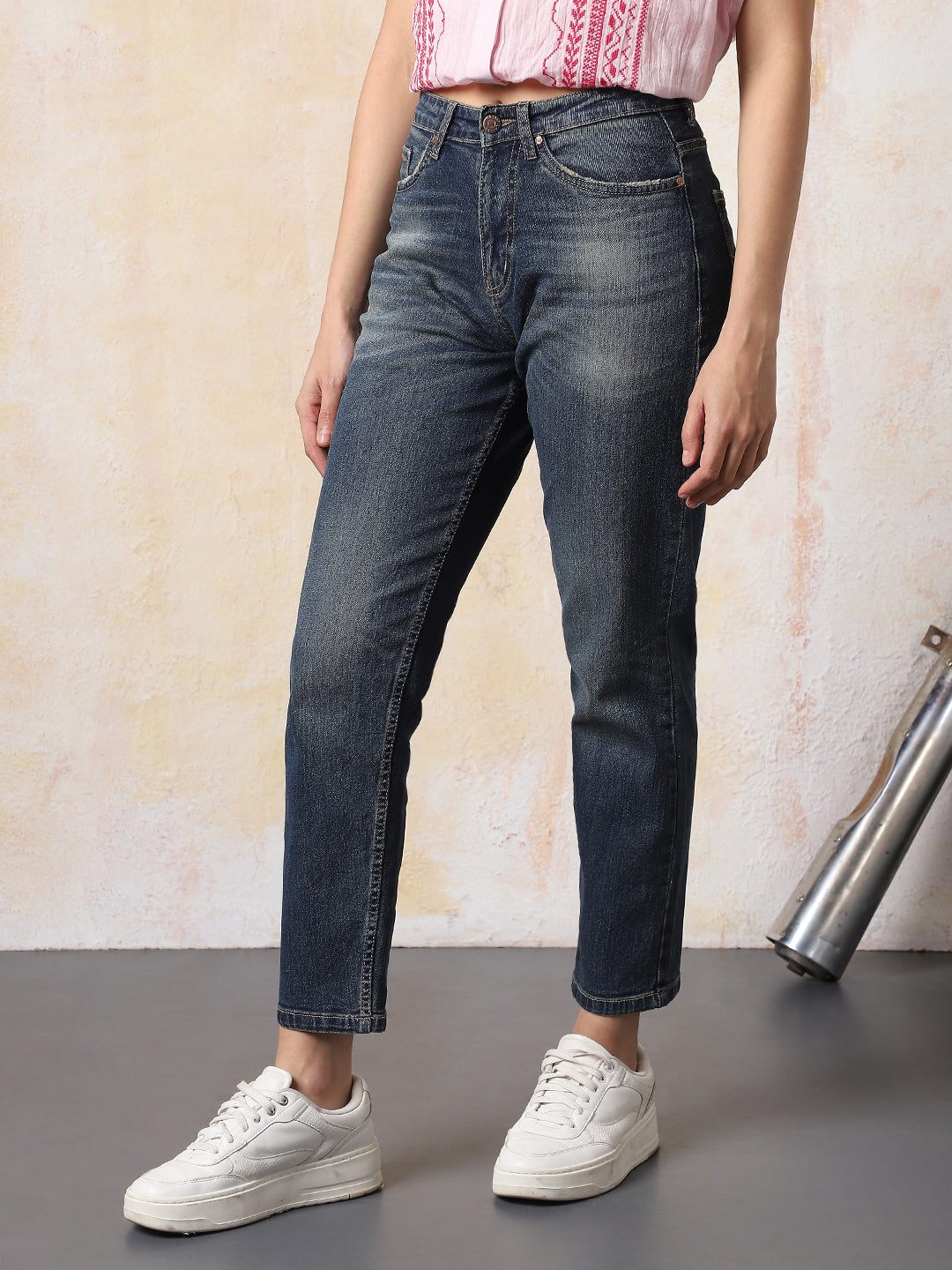 High Star Women Washed Slim Mom   Jeans