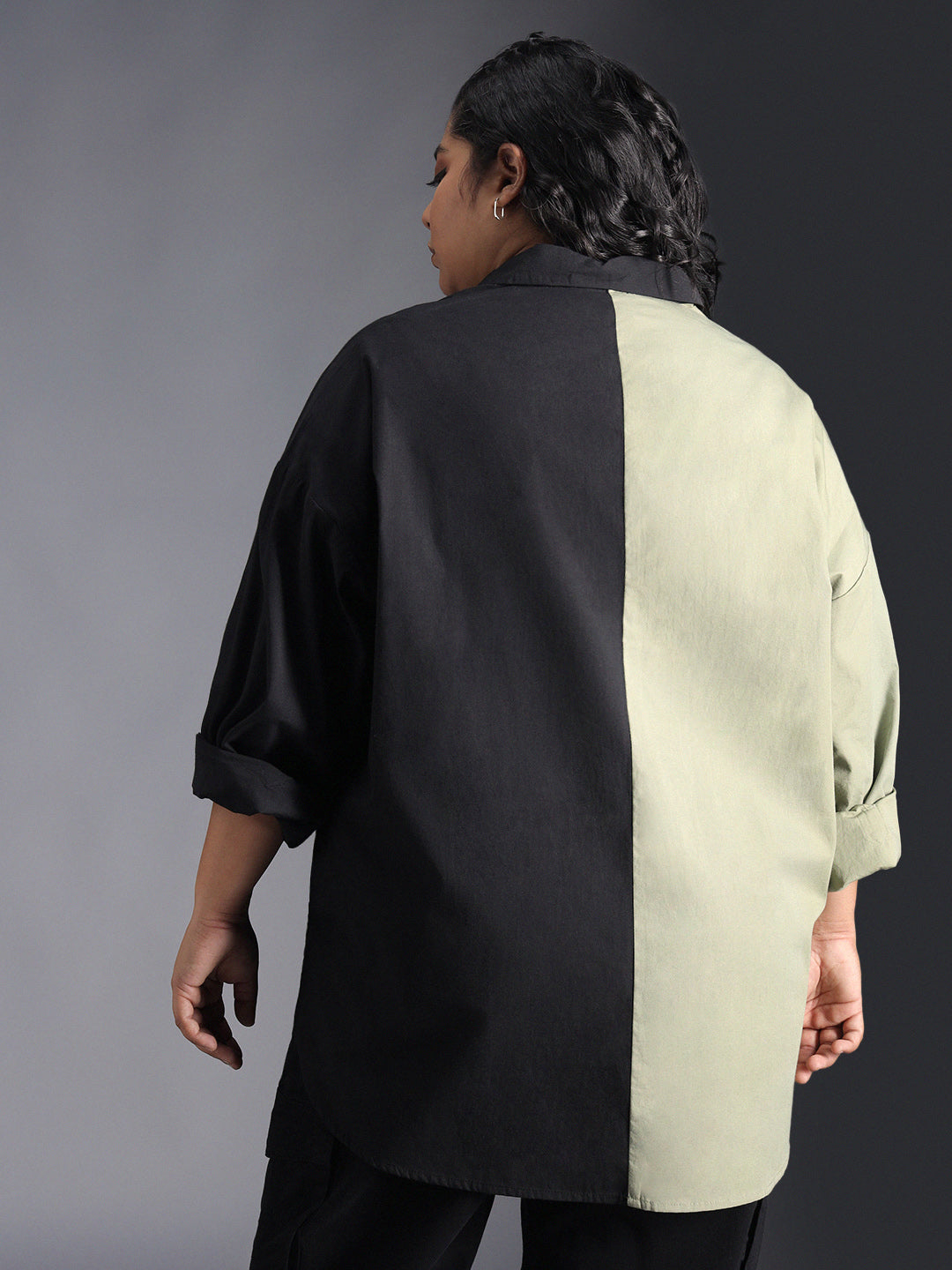 Plus Size Classic Colourblocked Spread Collar Cotton Oversized Casual Shirt