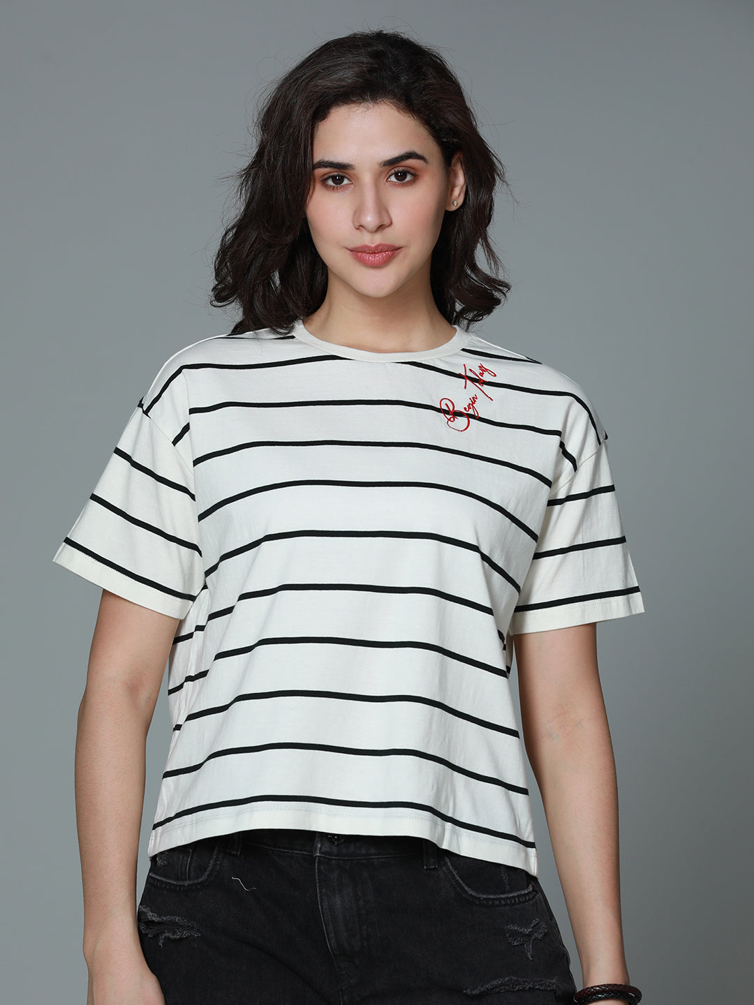 Striped Round Neck Short Sleeves Cotton Boxy T-shirt