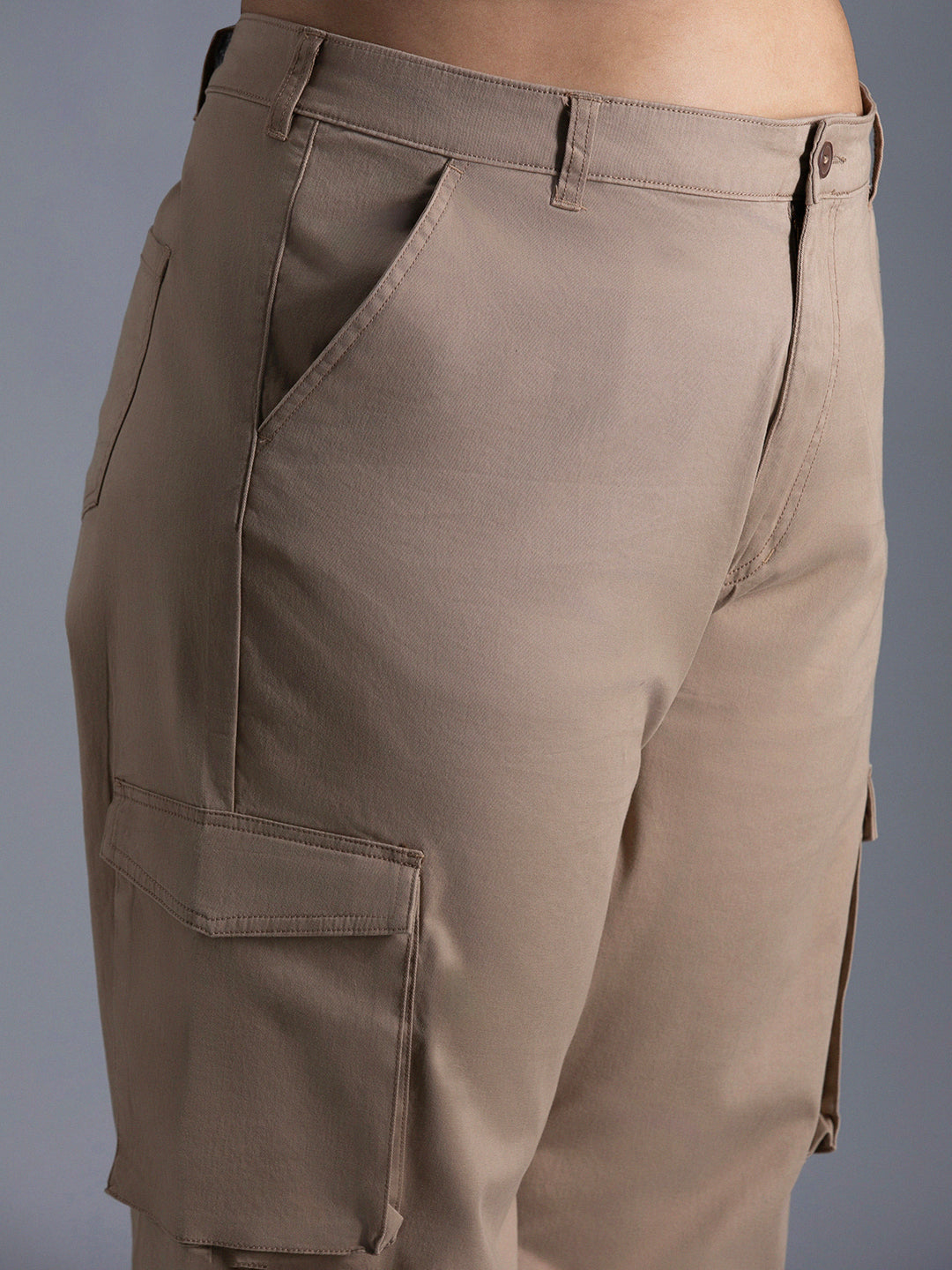 Plus Size Women Relaxed Straight Leg Loose Fit High-Rise Cargos Trousers