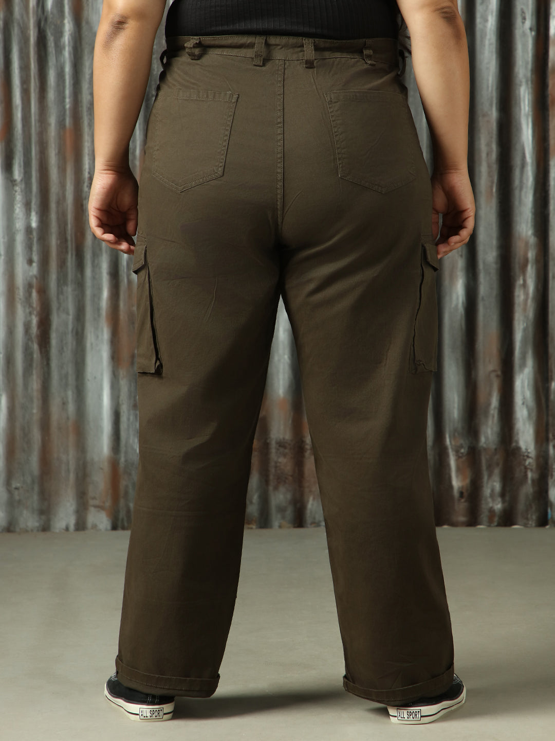 Women Solid Straight Trouser