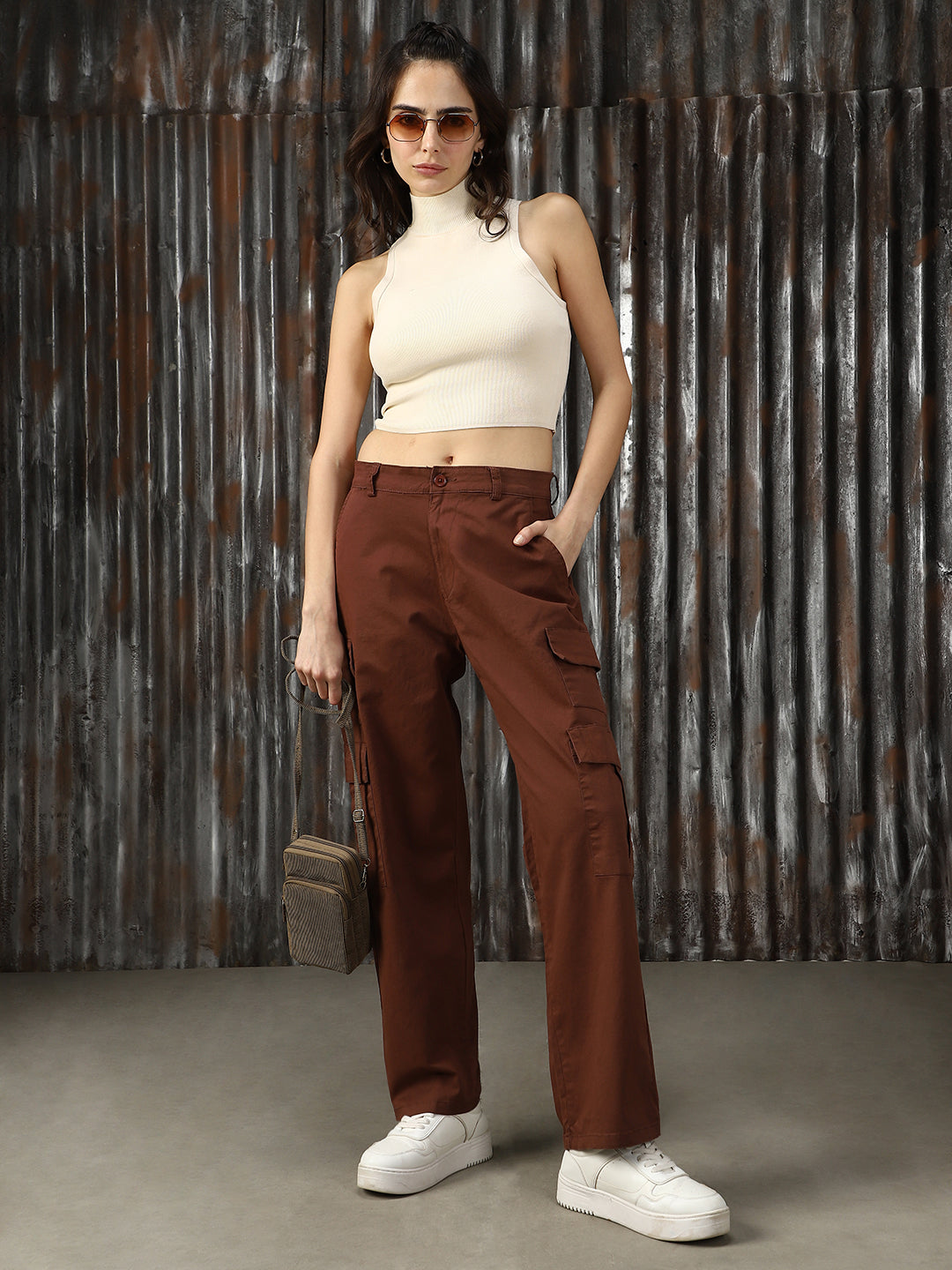 Women Solid Straight Trouser